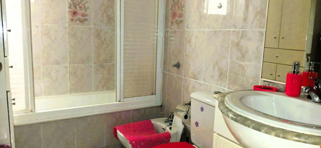 Ground Floor Apartment Playa de los Locos Alicante - image 11