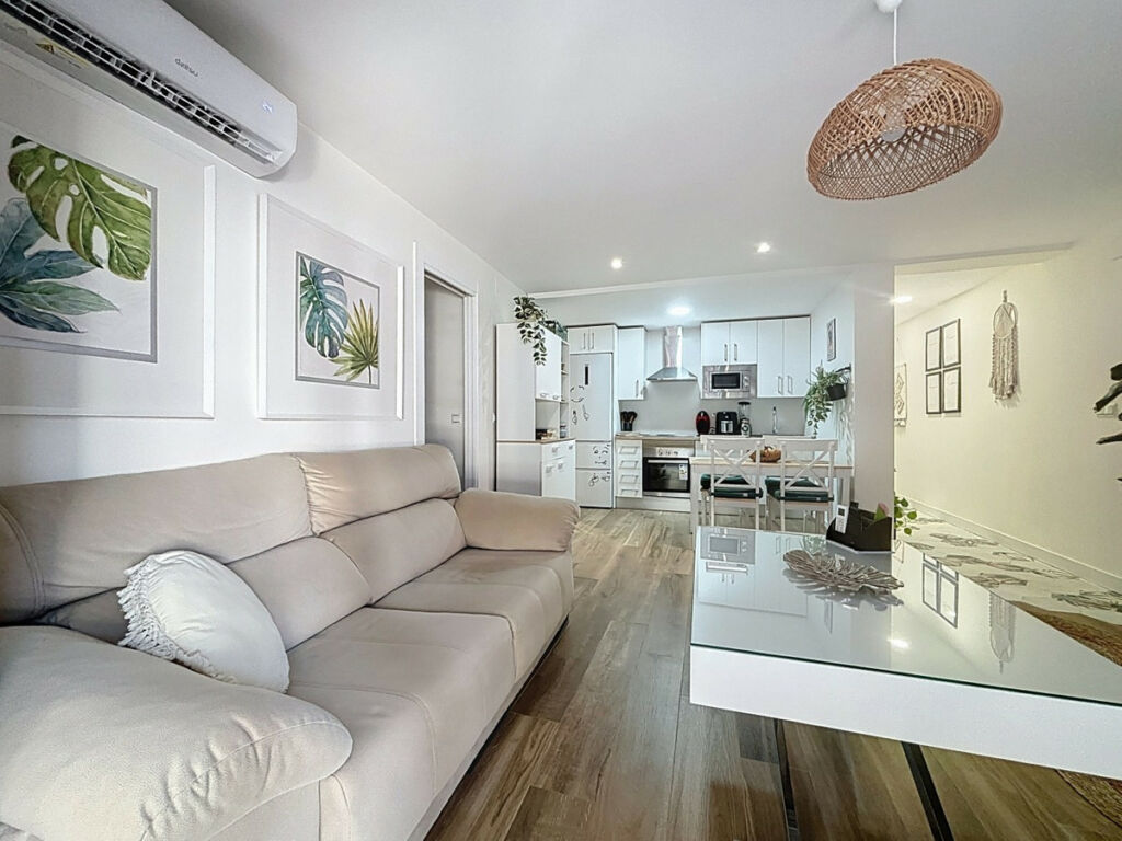 Middle Floor Apartment Torre del Mar Málaga - image 11
