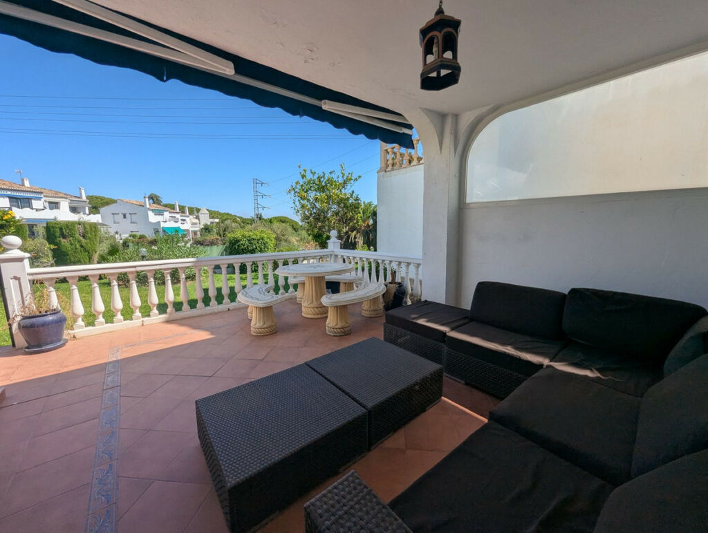 Townhouse Calahonda Málaga - image 11