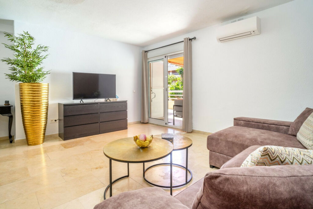 Middle Floor Apartment Marbella Málaga - image 11