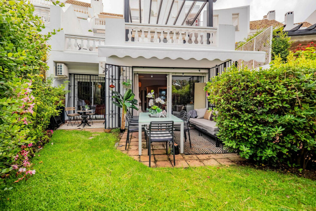 Ground Floor Apartment Elviria Málaga - image 11