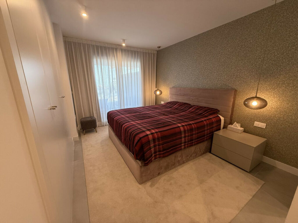 Middle Floor Apartment Estepona Málaga - image 11