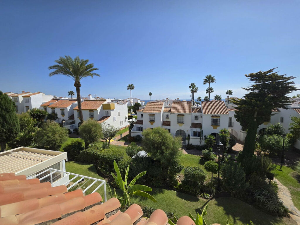 Townhouse Casares Playa Málaga - image 11