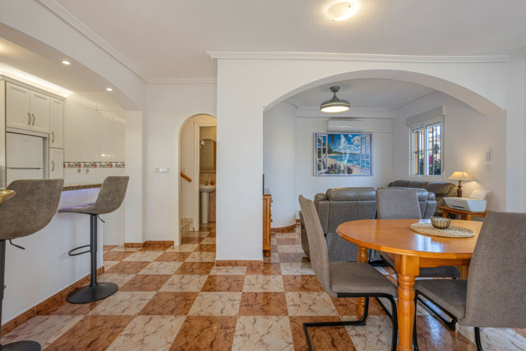 Semi-Detached House Playa Golf Alicante - image 11