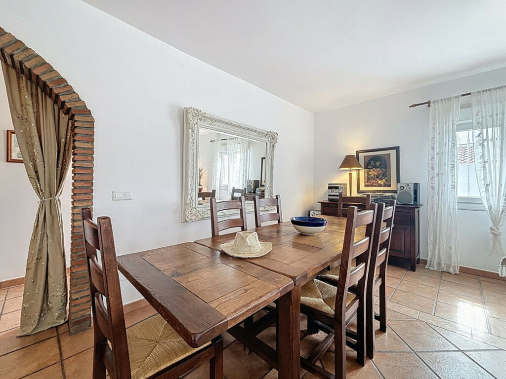 Detached Villa Canillas de Albaida Málaga - image 12