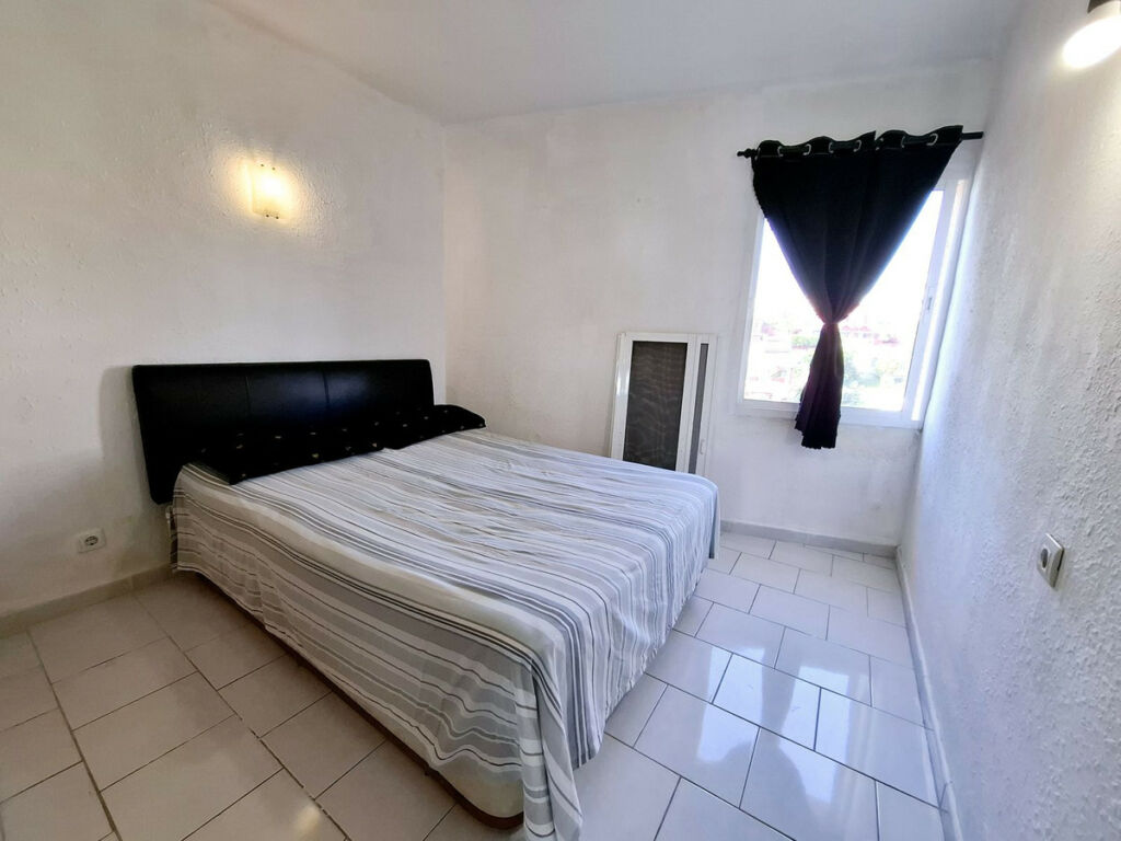 Top Floor Apartment Fuengirola Málaga - image 11
