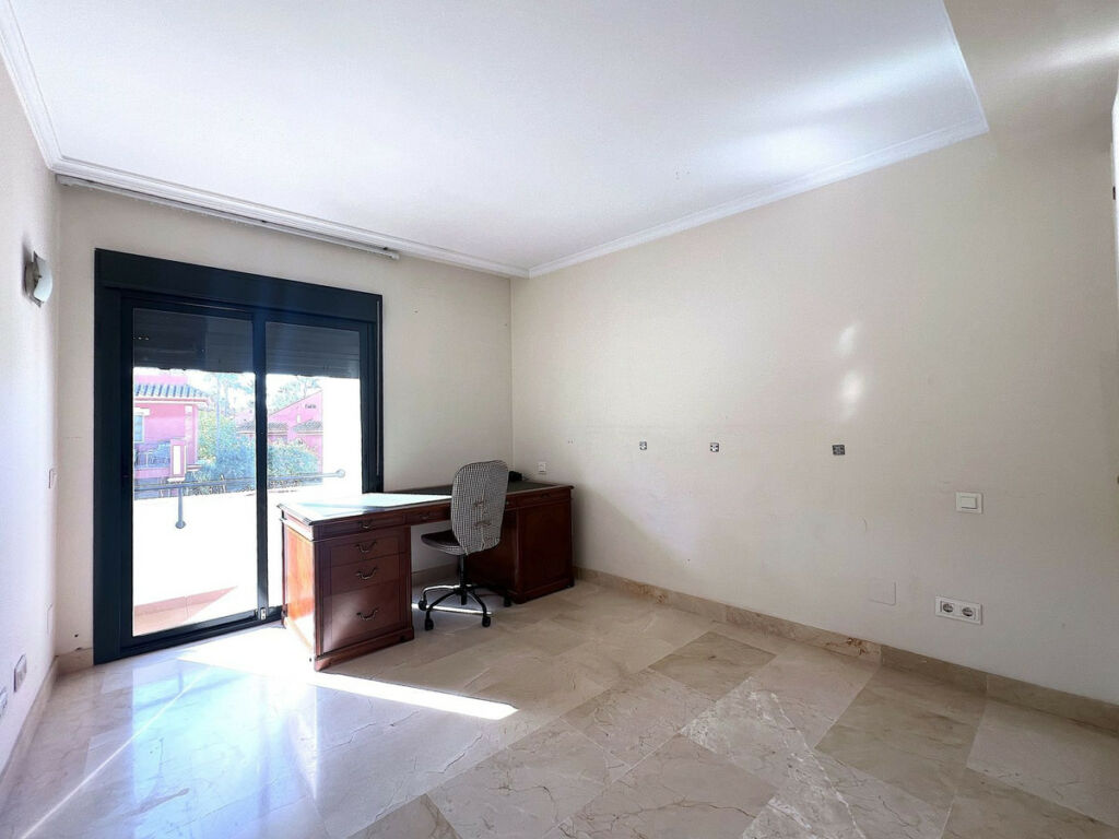 Townhouse Benamara Málaga - image 11