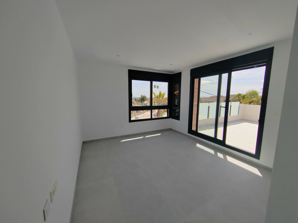 Detached Villa Busot Alicante - image 11