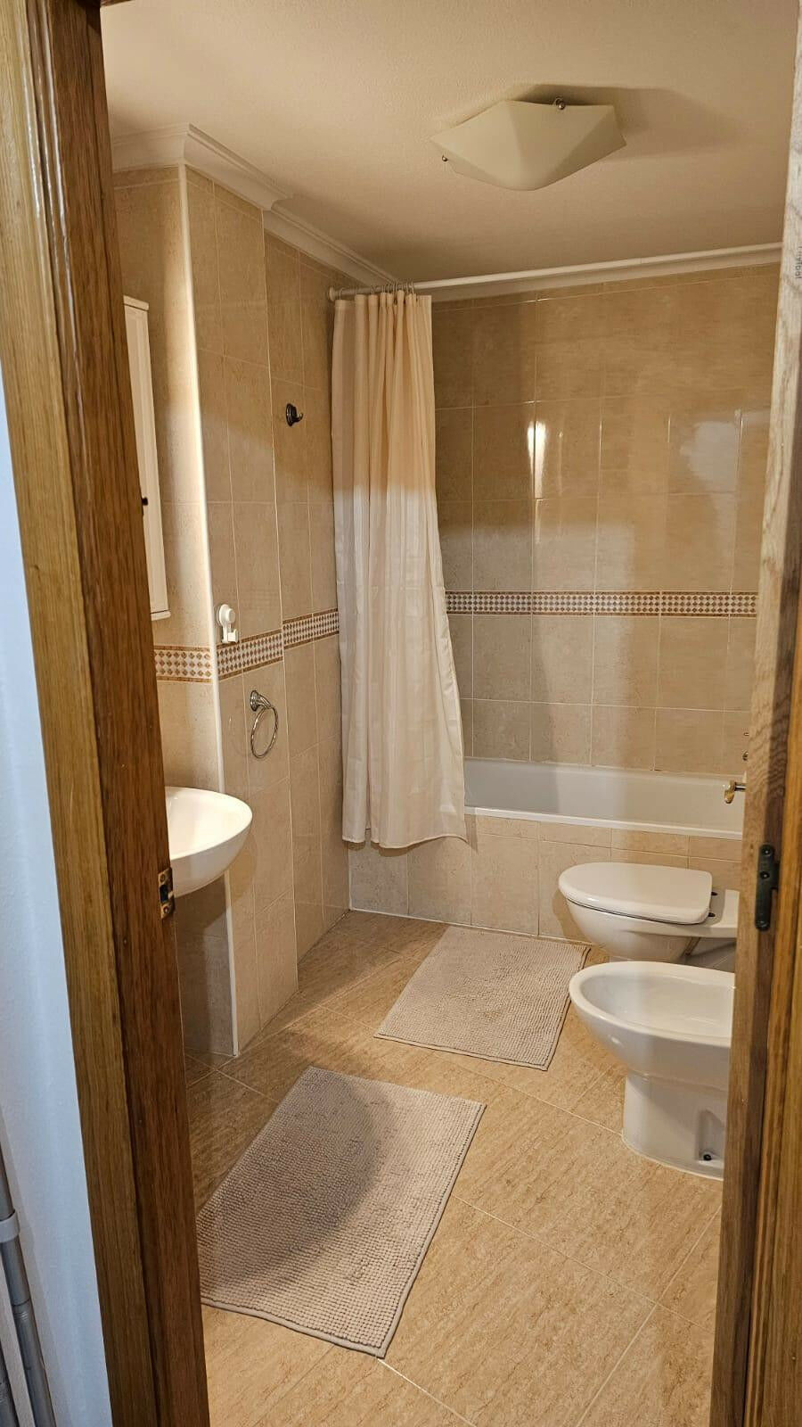 Middle Floor Apartment Torrevieja Alicante - image 11