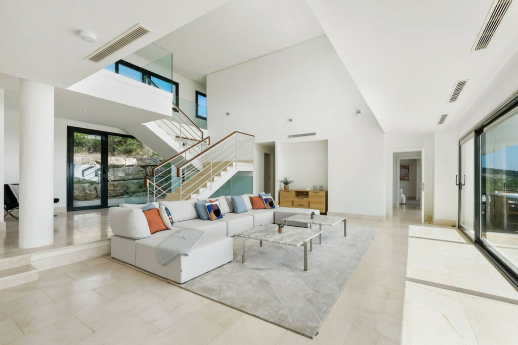 Detached Villa Sotogrande Cádiz - image 11
