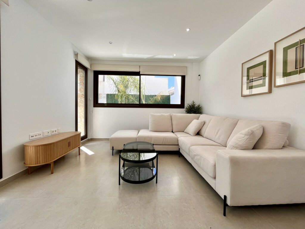 Detached Villa Rojales Alicante - image 12