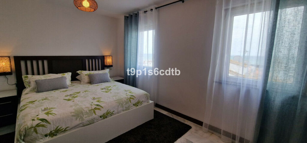 Middle Floor Apartment Puerto Banús Málaga - image 12