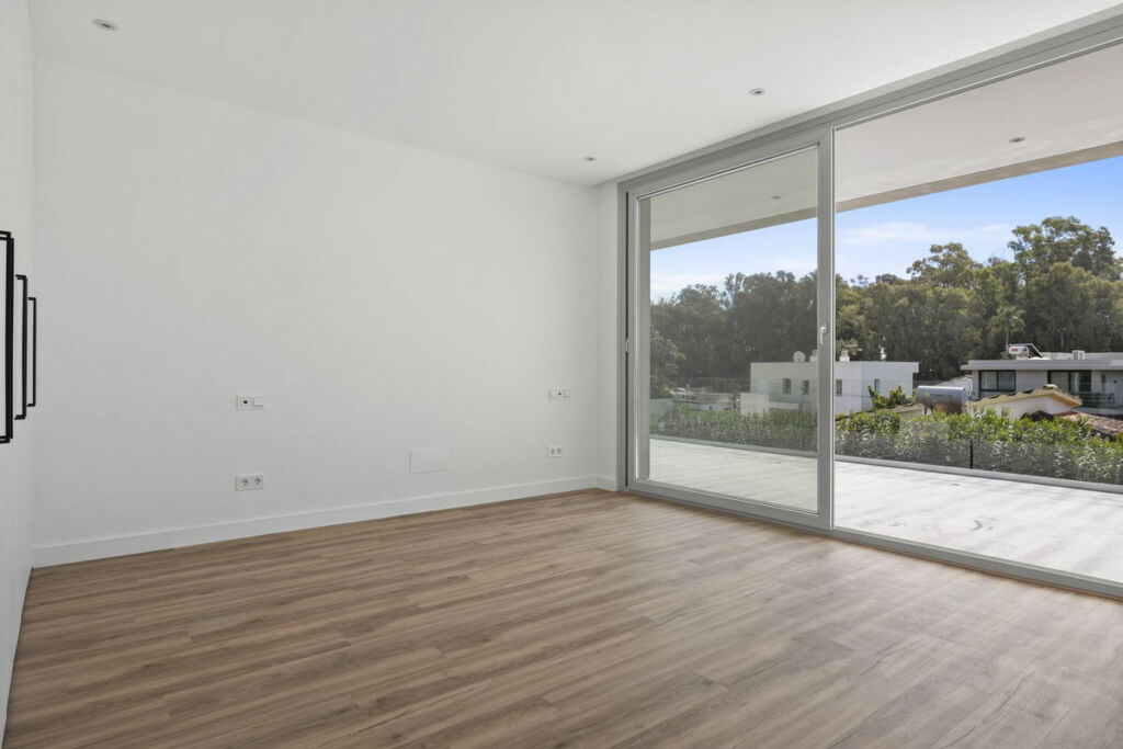Detached Villa San Pedro de Alcántara Málaga - image 12