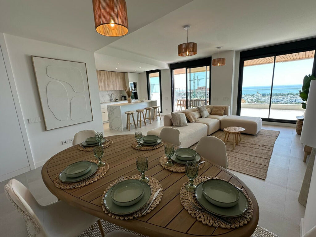 Middle Floor Apartment Selwo Málaga - image 12