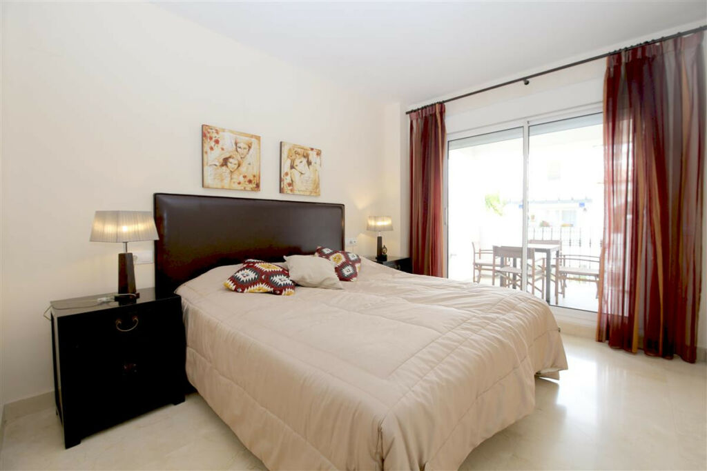 Middle Floor Apartment Marbella Málaga - image 12