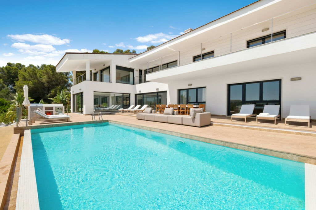 Detached Villa Sotogrande Cádiz - image 12