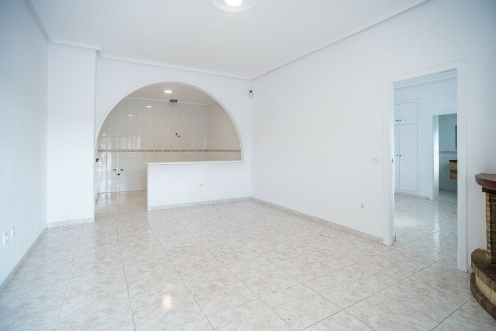 Detached Villa Ciudad Quesada Alicante - image 12