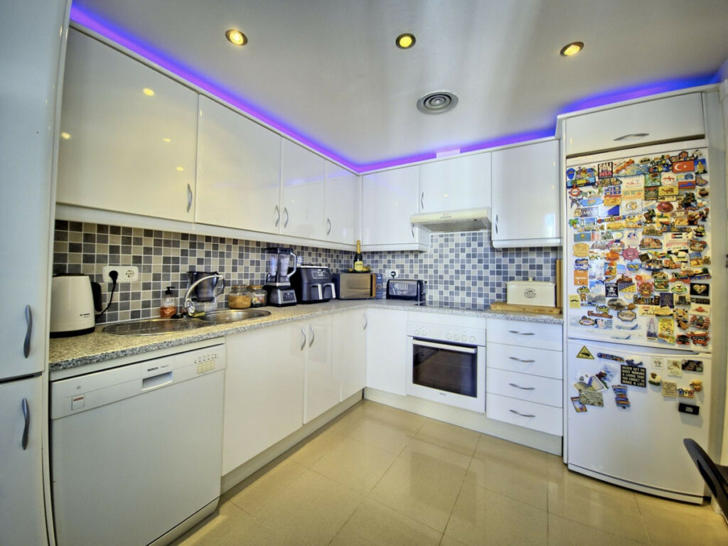 Townhouse Nueva Andalucía Málaga - image 12