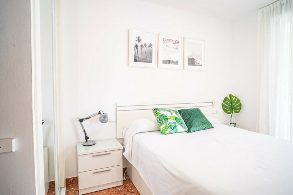 Middle Floor Apartment Benidorm Alicante - image 12
