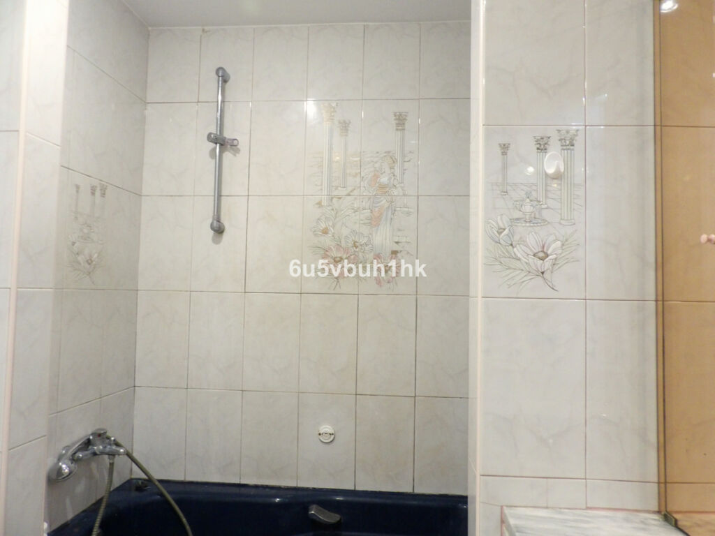 Middle Floor Apartment Fuengirola Málaga - image 12