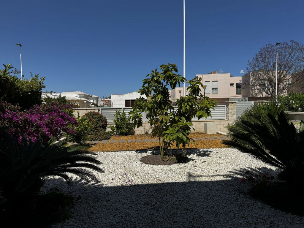 Ground Floor Apartment Torrevieja Alicante - image 12