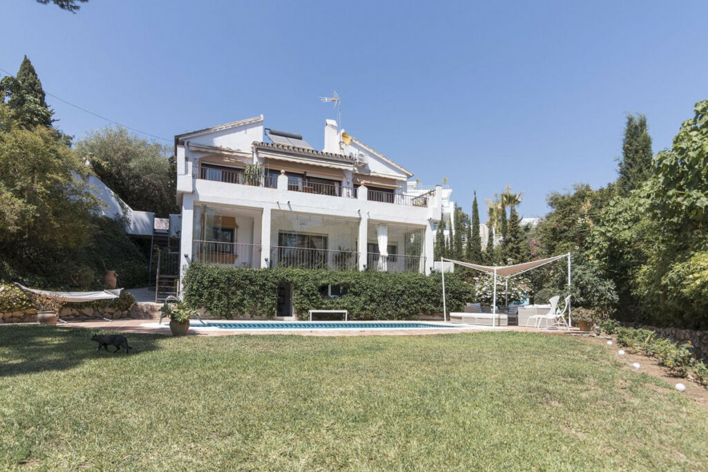 Detached Villa El Rosario Málaga - image 12