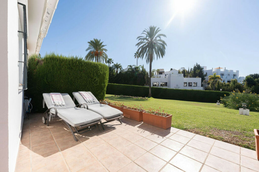 Ground Floor Apartment Nueva Andalucía Málaga - image 12
