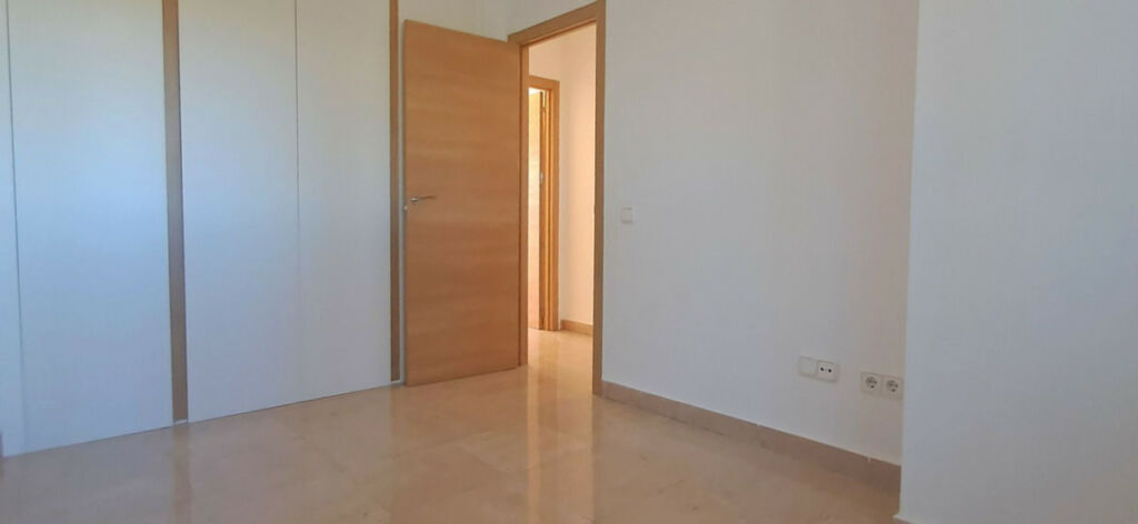 Ground Floor Apartment La Duquesa Málaga - image 12