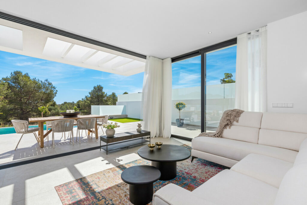 Detached Villa Polop Alicante - image 12