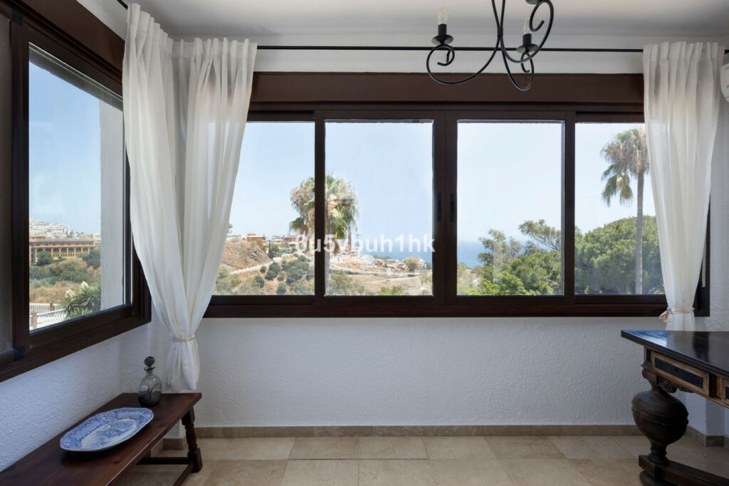 Detached Villa Torremuelle Málaga - image 12