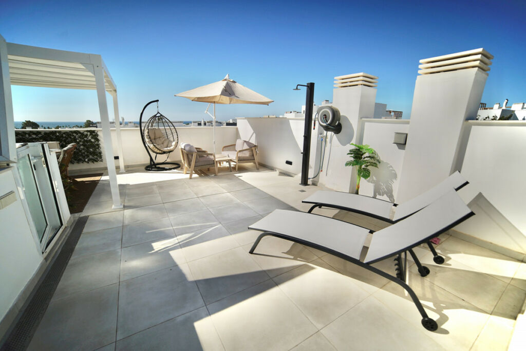 Townhouse Estepona Málaga - image 12