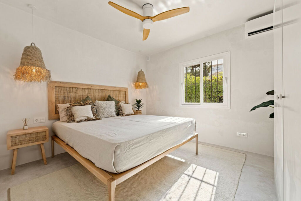 Detached Villa El Chaparral Málaga - image 12