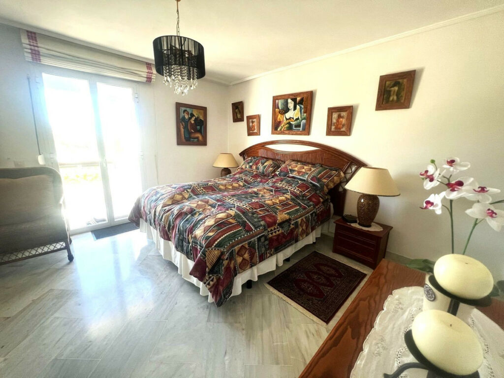 Penthouse Duplex Bel Air Málaga - image 13