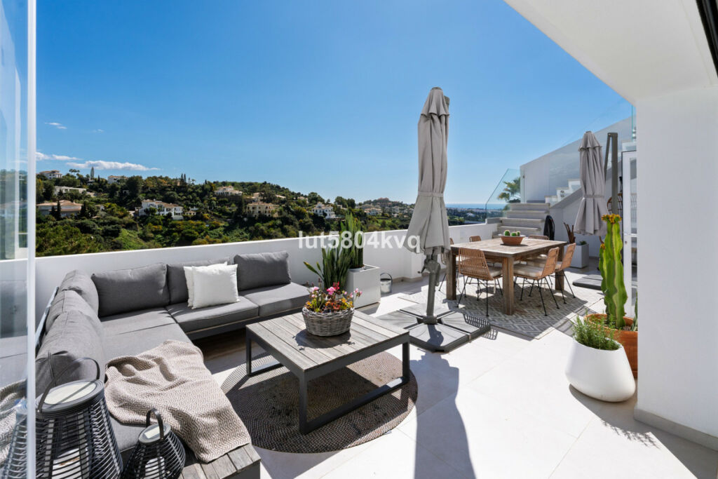 Penthouse La Quinta Málaga - image 12