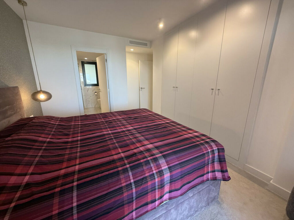 Middle Floor Apartment Estepona Málaga - image 12