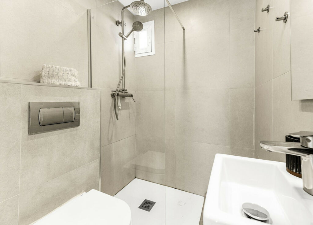 Penthouse Duplex Nueva Andalucía Málaga - image 12