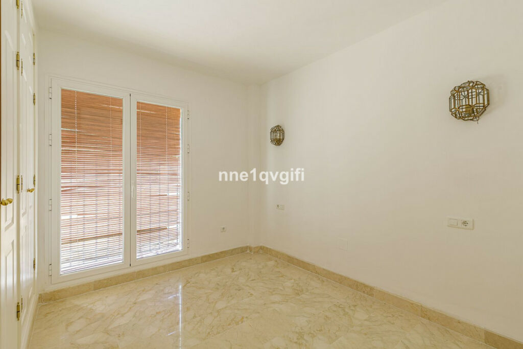 Middle Floor Apartment Elviria Málaga - image 15