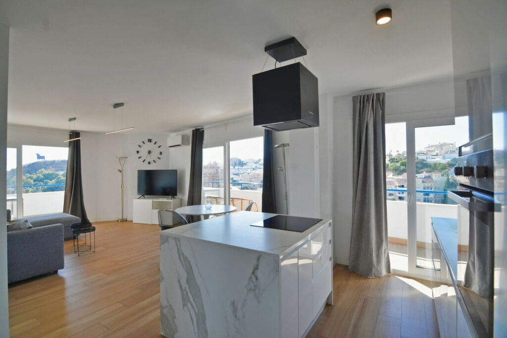 Middle Floor Apartment Torreblanca Málaga - image 12