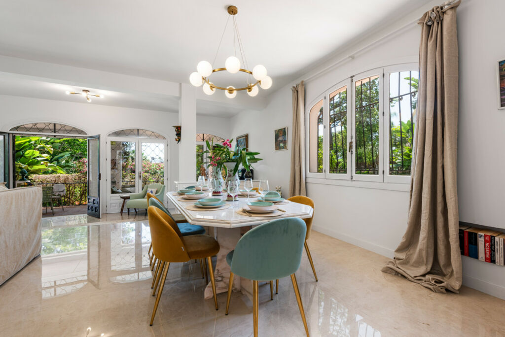 Detached Villa Nueva Andalucía Málaga - image 12