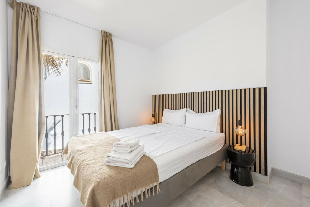 Middle Floor Apartment La Quinta Málaga - image 12