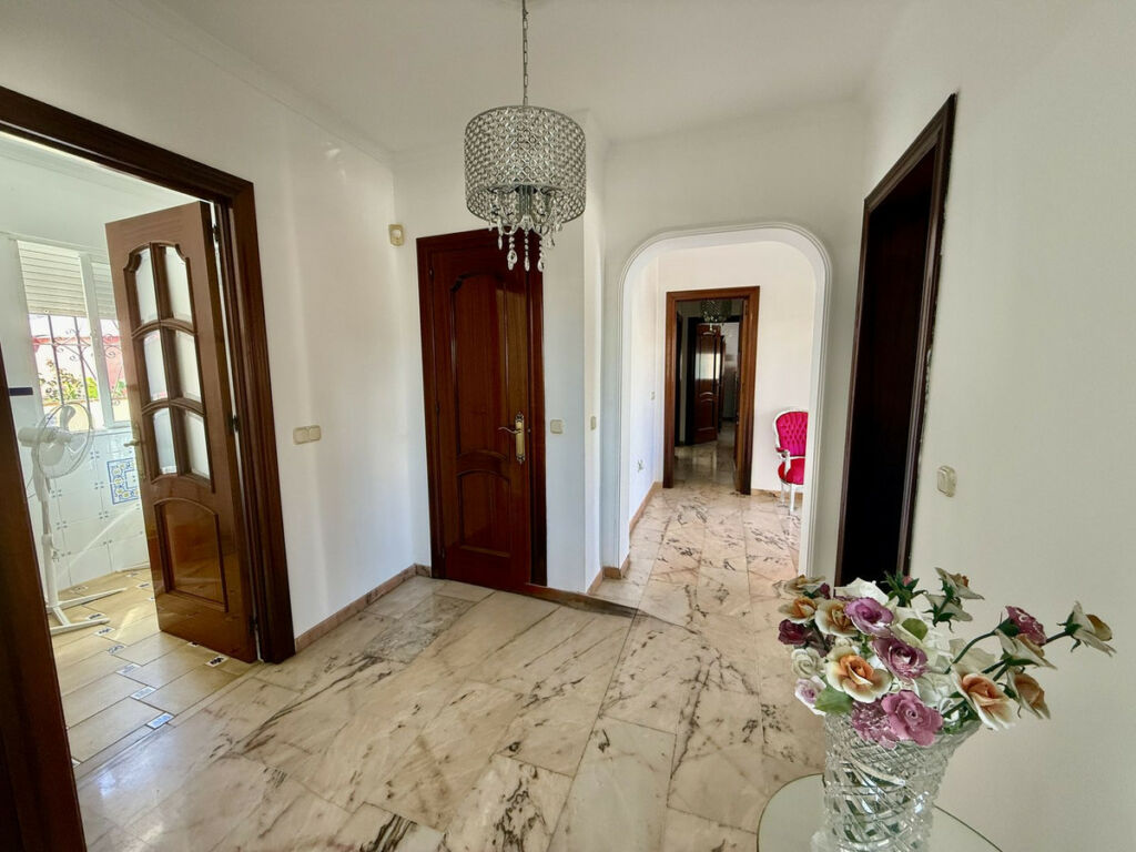Detached Villa Benalmadena Málaga - image 12