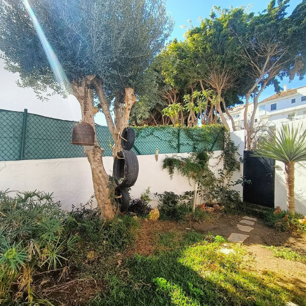 Townhouse Estepona Málaga - image 12