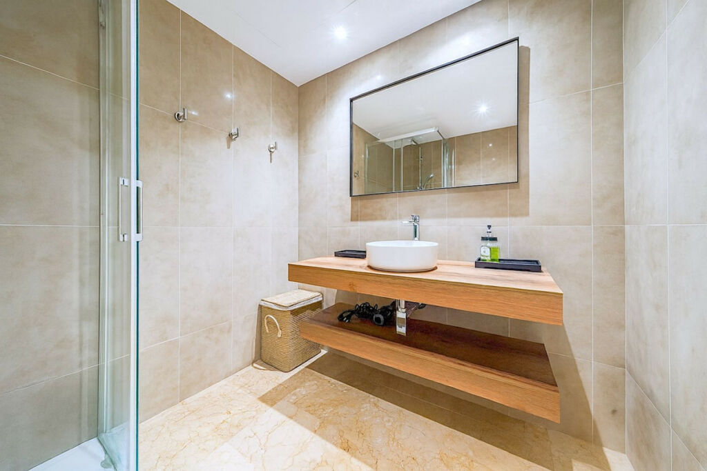 Townhouse Estepona Málaga - image 12