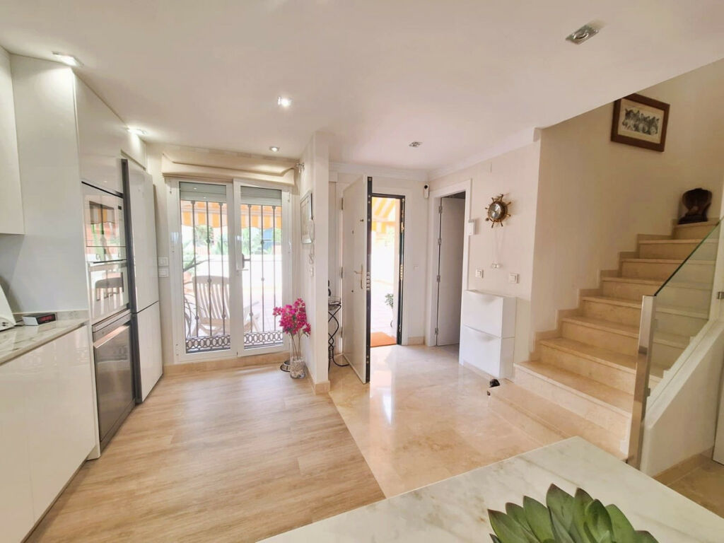 Duplex Elviria Málaga - image 12