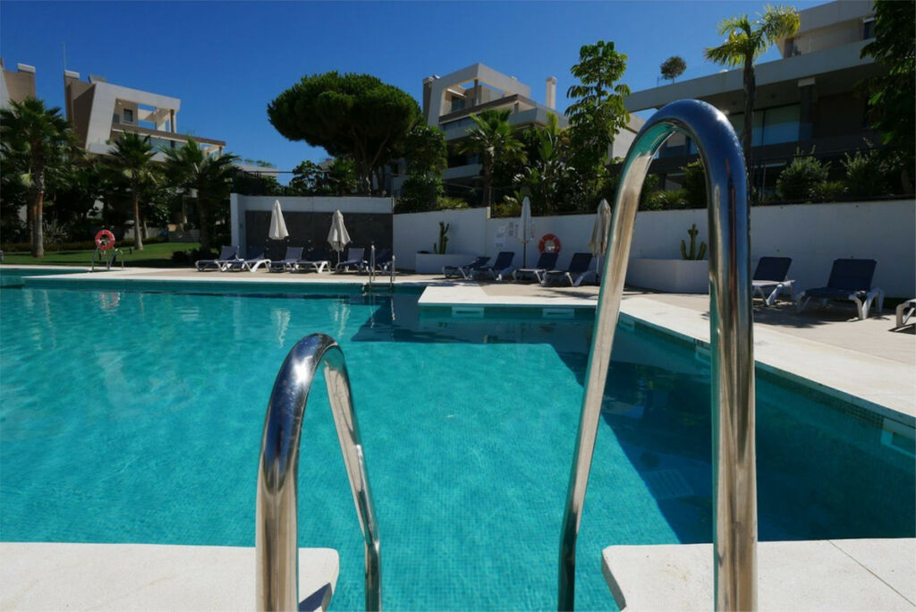 Ground Floor Apartment Cabopino Málaga - image 12