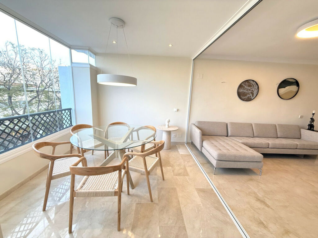 Middle Floor Apartment Puerto Banús Málaga - image 12