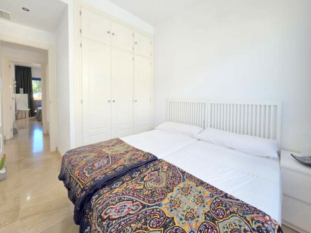 Ground Floor Apartment La Duquesa Málaga - image 12