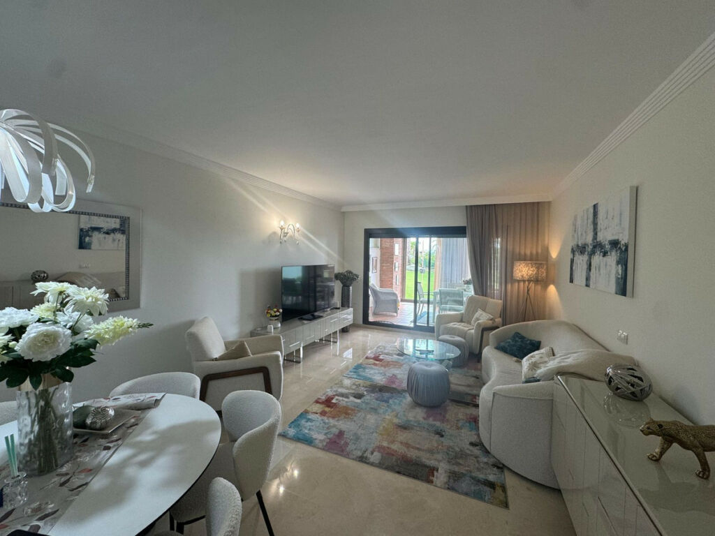 Ground Floor Apartment Estepona Málaga - image 12