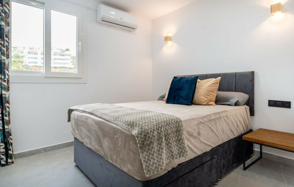 Townhouse Calahonda Málaga - image 12