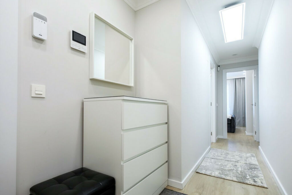 Middle Floor Apartment Nueva Andalucía Málaga - image 12